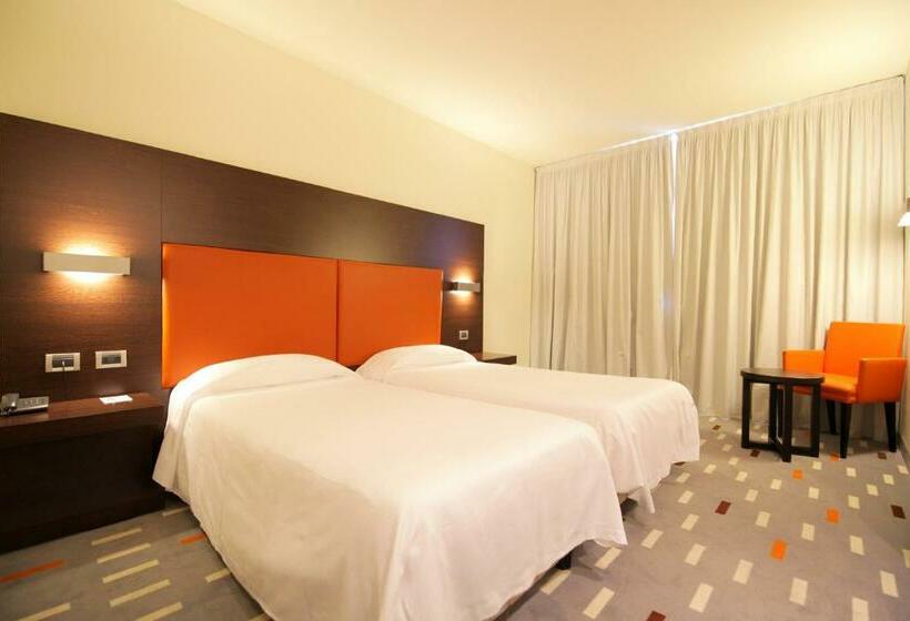 Номер Стандарт, Major