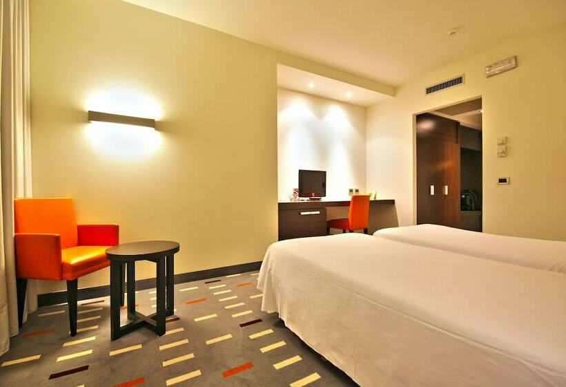 Номер Стандарт, Major