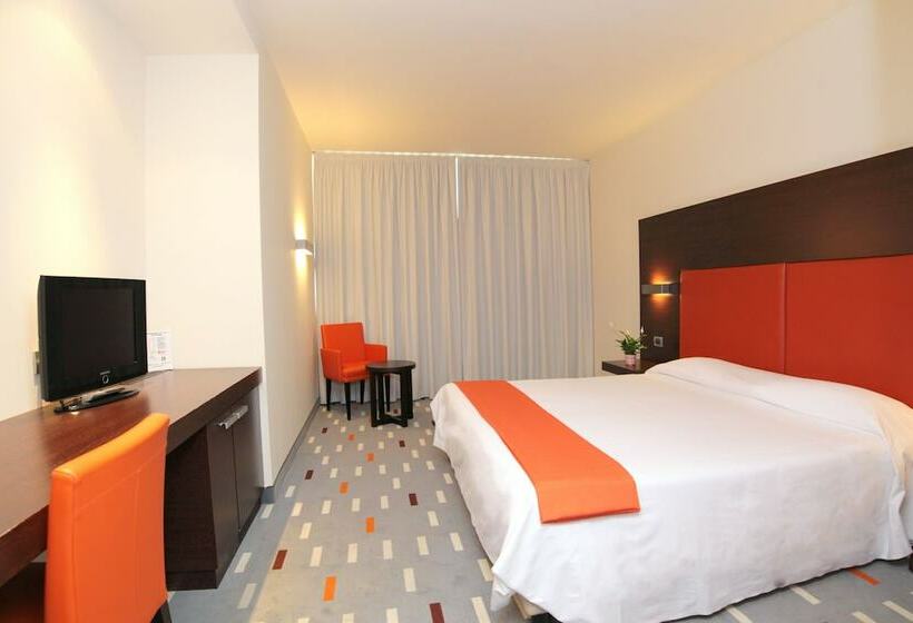 Номер Стандарт, Major