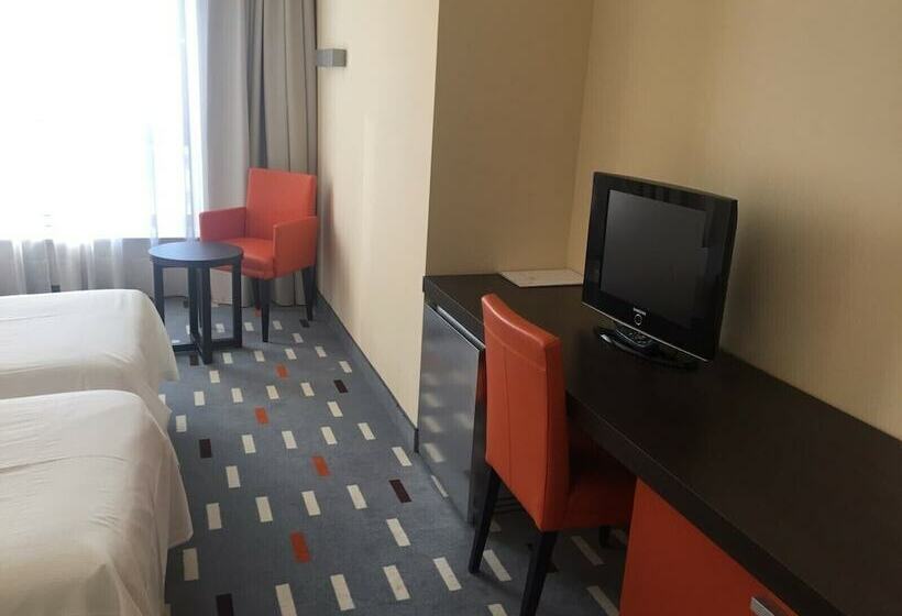 Номер Стандарт, Major