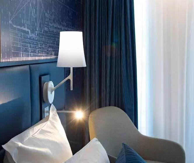 اتاق پرستیژ با چشمانداز دریا, Mercure Toulon La Seynesurmer