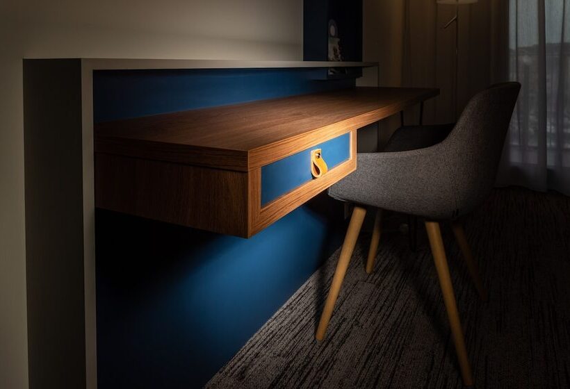 标准间带露台, Mercure Toulon La Seynesurmer