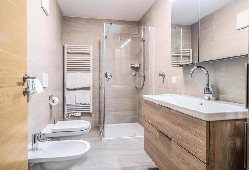 高级三人间, Mondschein