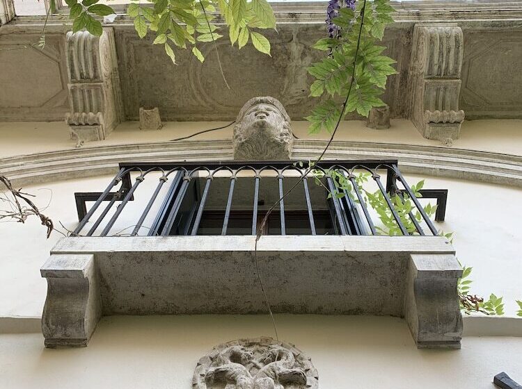 سوییت جونیور, Palazzo Giovanelli E Gran Canal