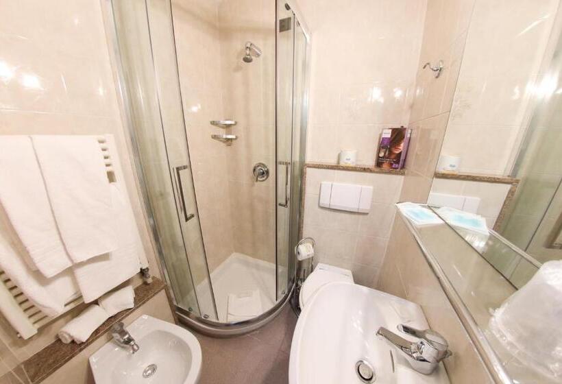 חדר סטנדרט, Sporting