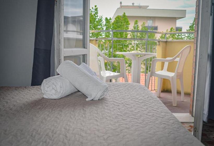 标准间带阳台, Stradiot