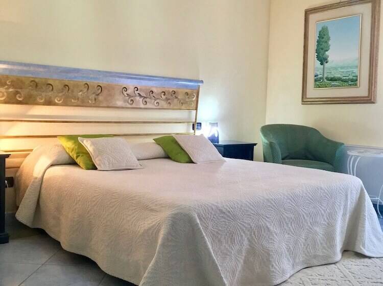 Номер Стандарт, Su Lithu