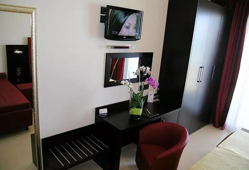 اتاق سوپریور خانوادگی با چشم‌انداز دریا, Terminal Palace & Spa
