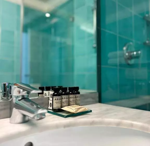 اتاق خانوادگی با چشم‌انداز باغ, Villa Maria Au Lac   Estella Hotels Italia
