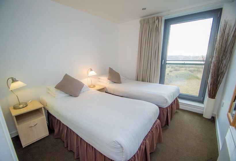 Апартаменты 2 Спальни, Ocean Serviced Apartments