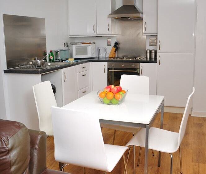 Апартаменты 2 Спальни, Ocean Serviced Apartments