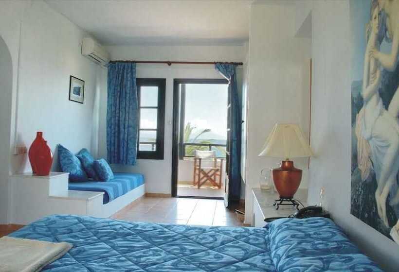 חדר משפחתי, Assa Maris Beach