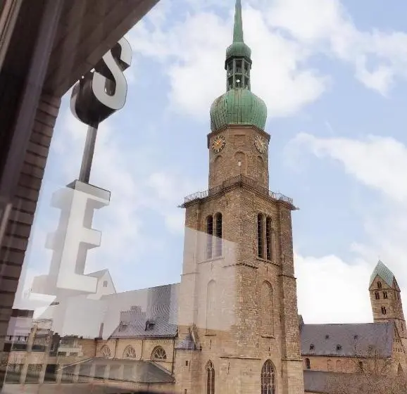استودیوی استاندارد, Basecamp Hotel Dortmund
