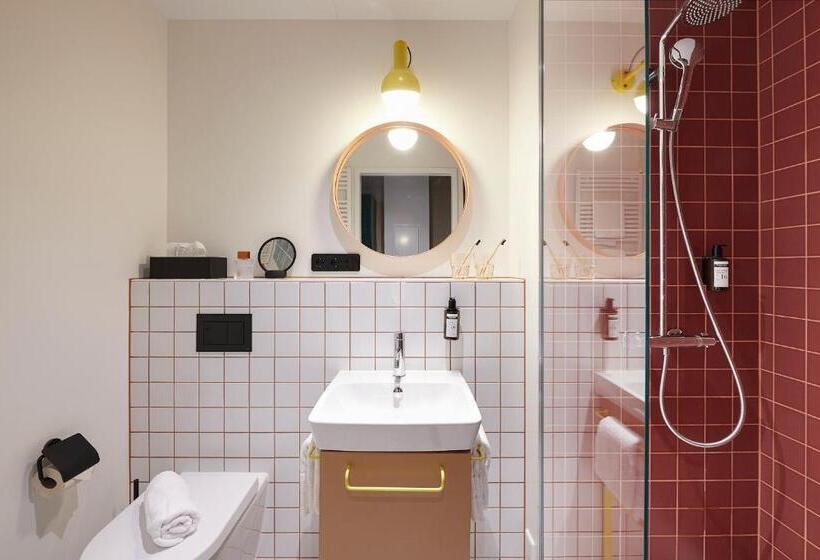 Студия Стандарт, Basecamp Hotel Dortmund