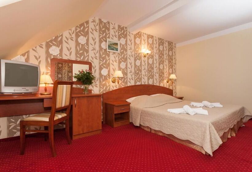 غرفة قياسية ثلاثية, Bałtyk Resort