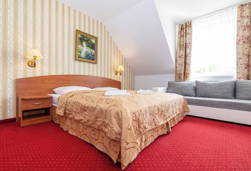 غرفة قياسية ثلاثية, Bałtyk Resort