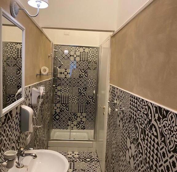 اتاق استاندارد یک نفره, Boutique Hotel Calais Milano