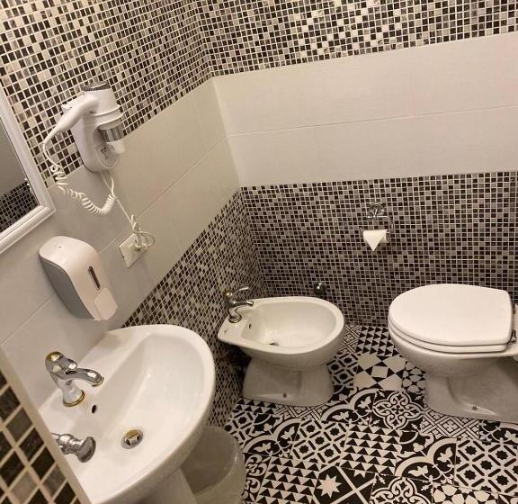 اتاق استاندارد یک نفره, Boutique Hotel Calais Milano