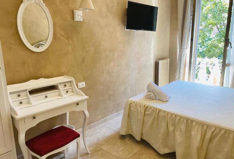 اتاق استاندارد یک نفره, Boutique Hotel Calais Milano