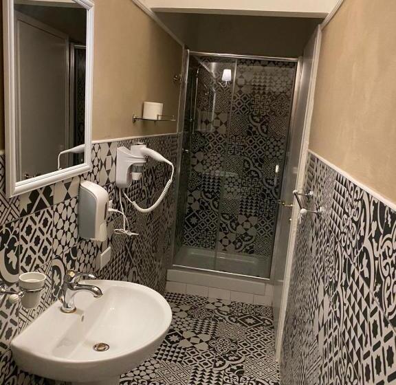 اتاق خانوادگی, Boutique Hotel Calais Milano