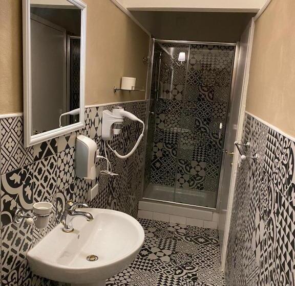 اتاق خانوادگی, Boutique Hotel Calais Milano