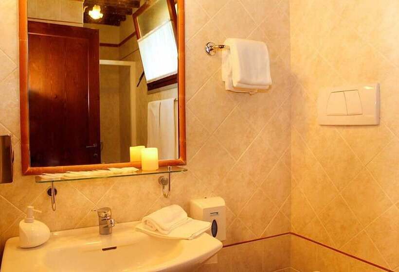 غرفة قياسية, Agriturismo Giuncola E Granaiolo