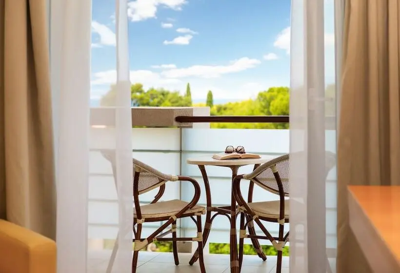 バルコニーつきオーシャンビュースーペリアルーム, Aminess Vival Velaris Resort