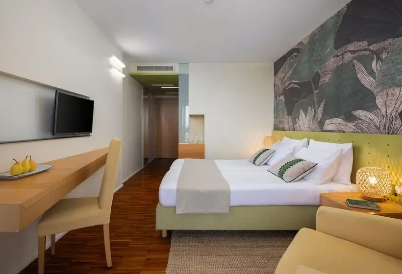 バルコニーつきオーシャンビュースーペリアルーム, Aminess Vival Velaris Resort