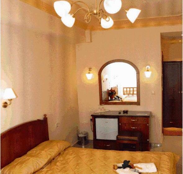 חדר סופריור, Avra