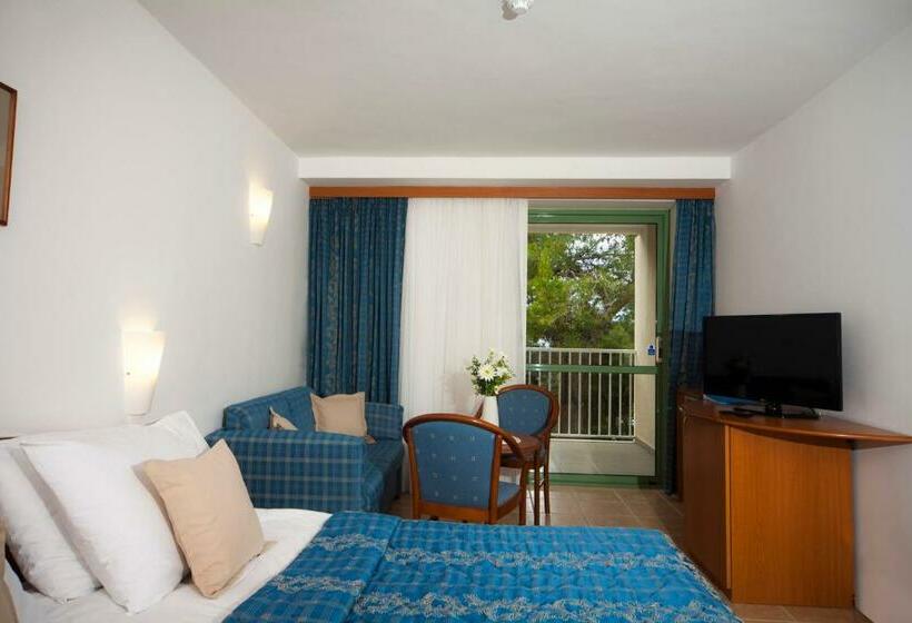 Номер Стандарт, Bluesun Hotel Marina