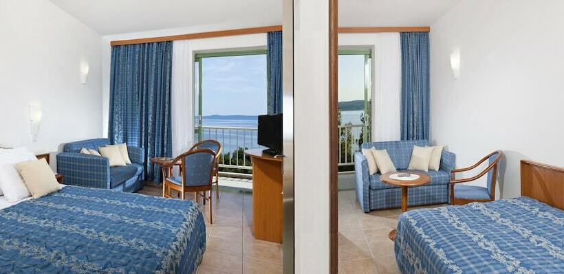 Семейный Номер, Bluesun Hotel Marina