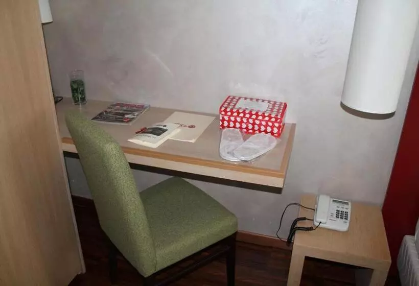 اتاق استاندارد برای معلولان, Cascina Scova Resort