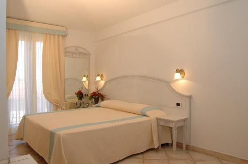 חדר קלאסי לשלושה, Castello Di Tavolara