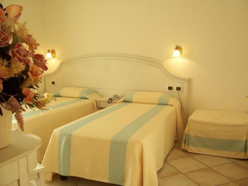 חדר קלאסי לשלושה, Castello Di Tavolara