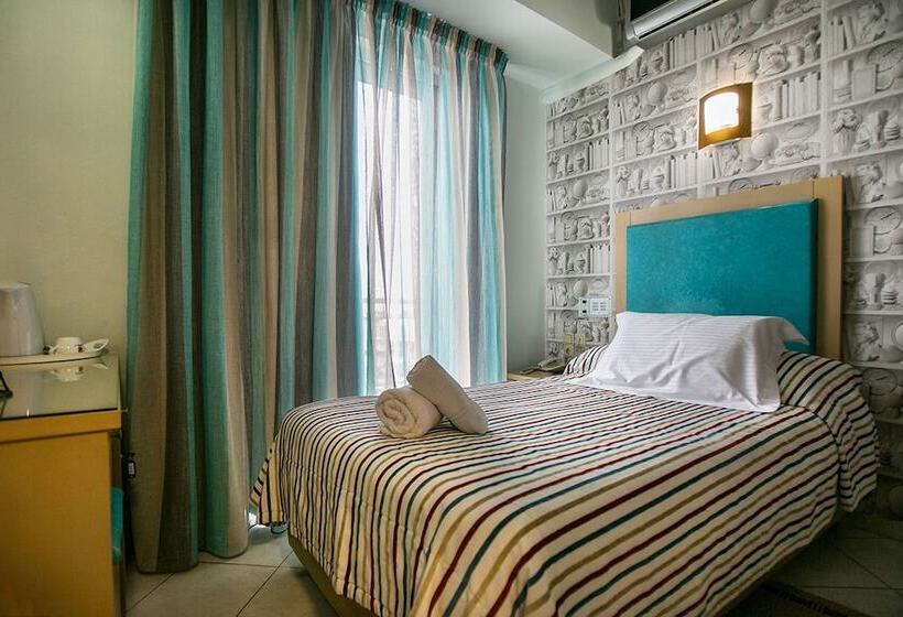 스탠다드 싱글 룸, Life