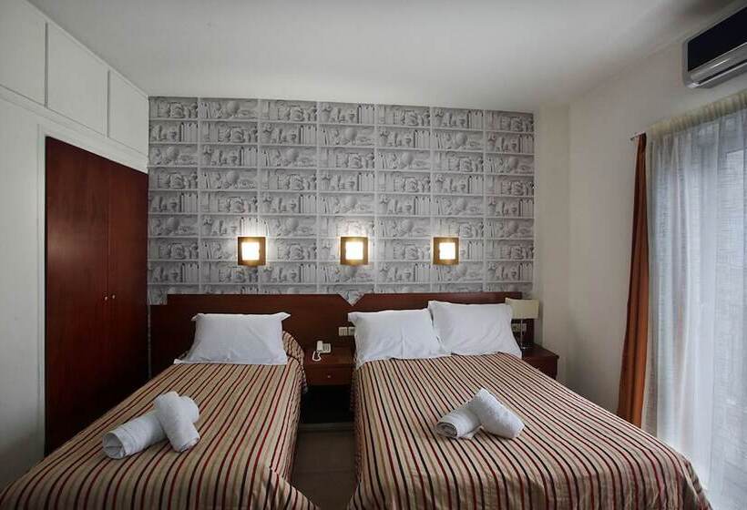 스탠다드 트리플 룸, Life