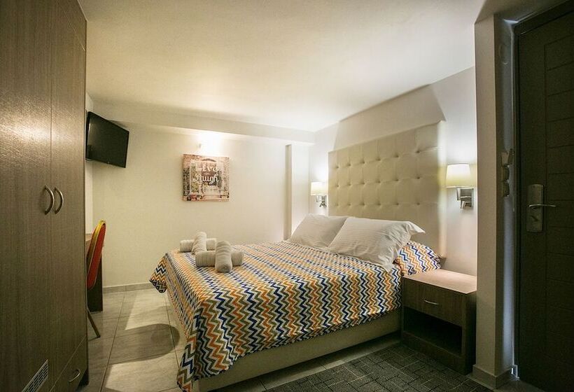 스탠다드 룸, Life