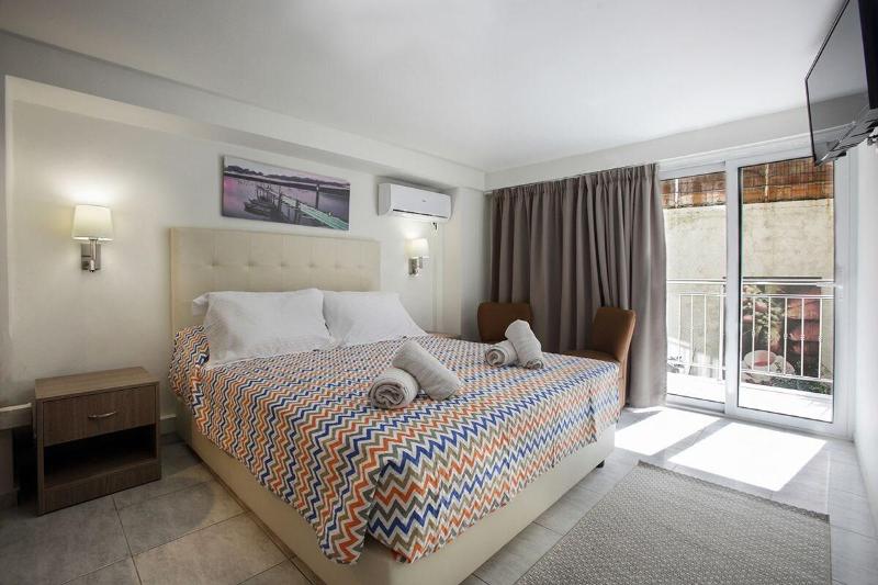 스탠다드 룸, Life