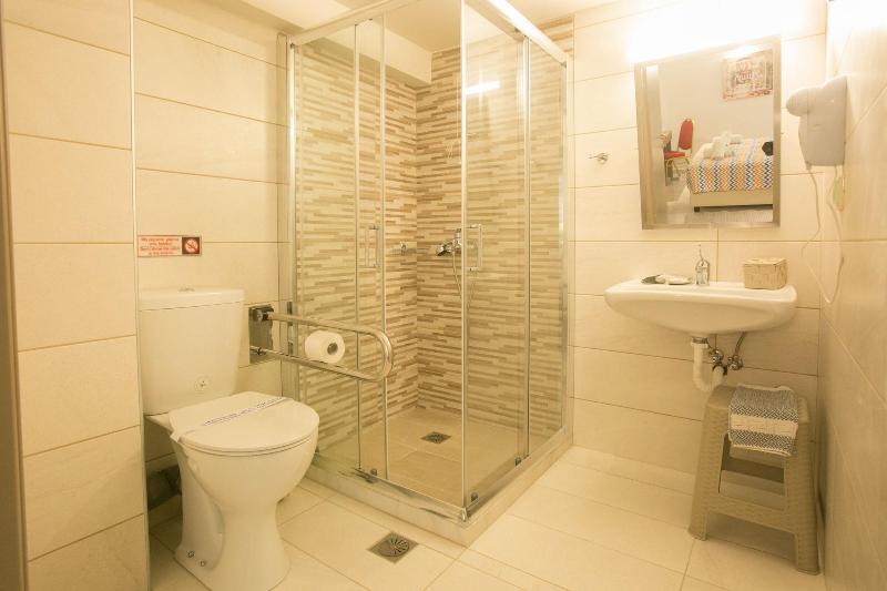 스탠다드 룸, Life