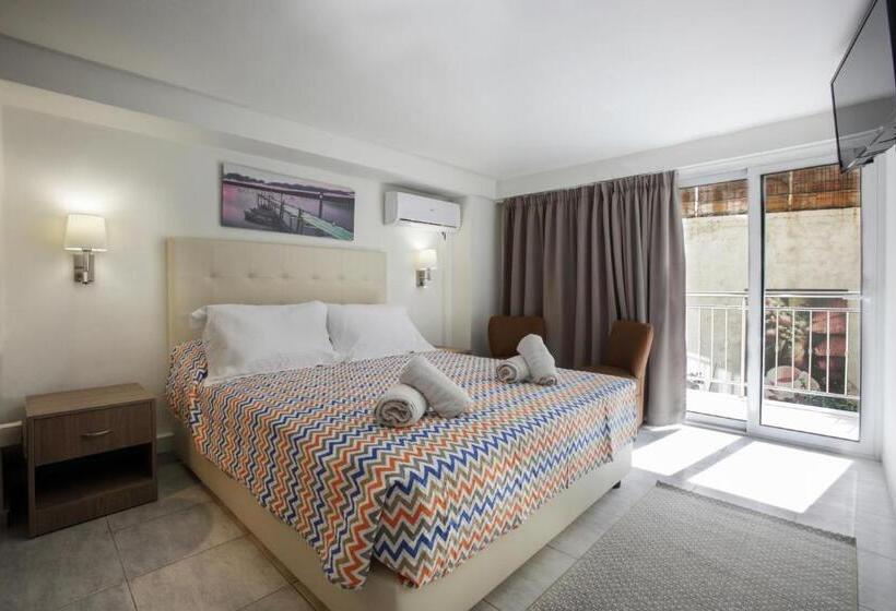 스탠다드 룸, Life