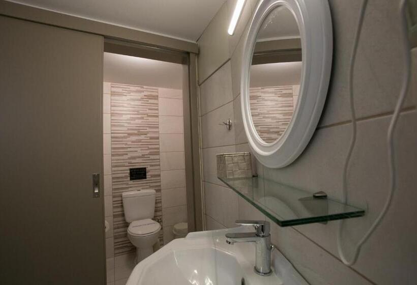 스탠다드 룸, Life