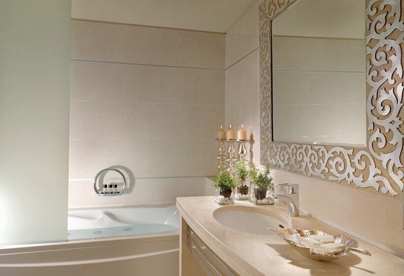 חדר סופריור, Divani Escape