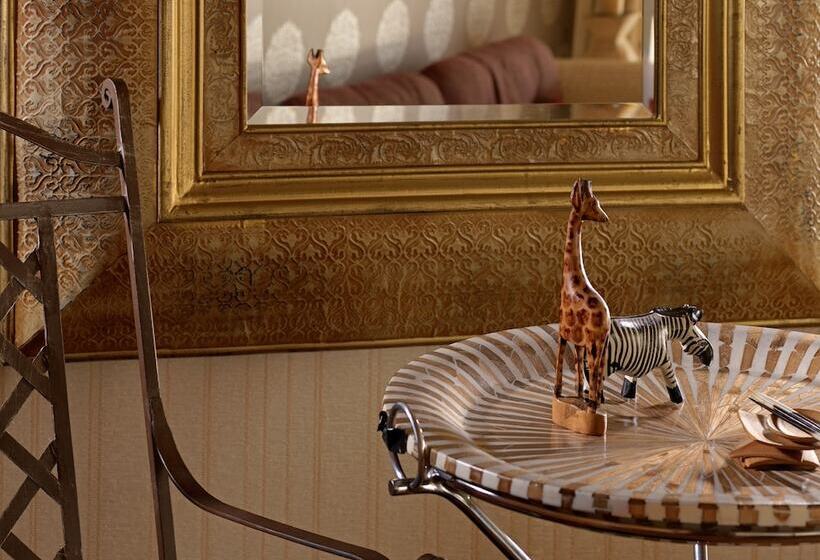 חדר סופריור, Divani Escape