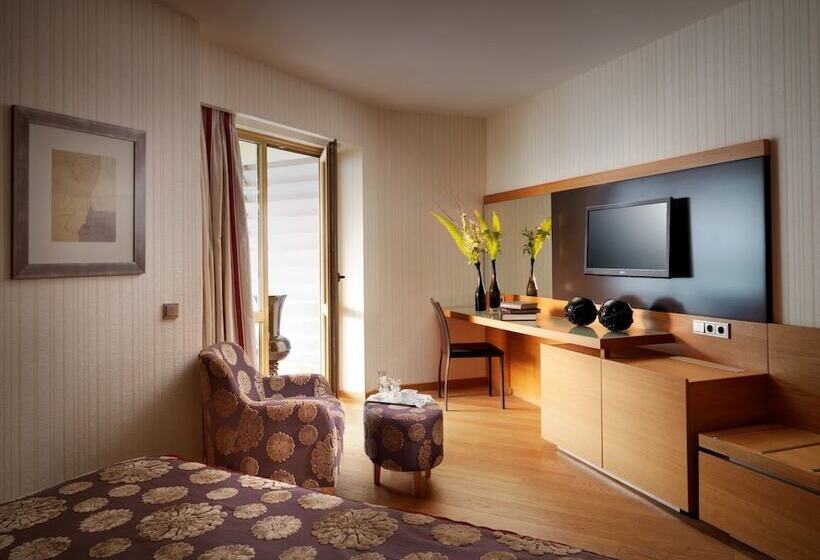 חדר סופריור, Divani Escape