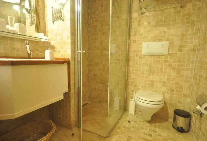سوییت با چشم‌انداز باغ, El Vino Hotel & Suites