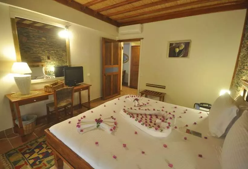 سوییت با چشم‌انداز باغ, El Vino Hotel & Suites