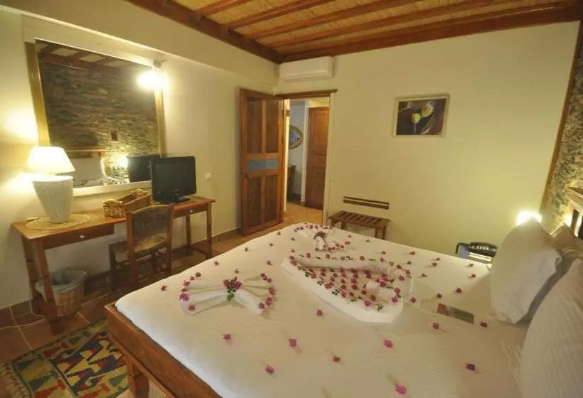 سوییت با چشم‌انداز باغ, El Vino Hotel & Suites