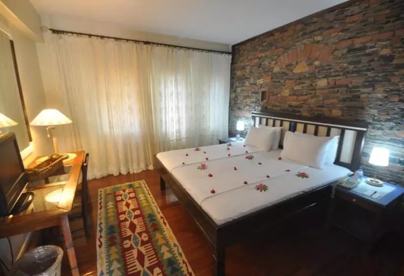 اتاق استاندارد با چشم‌انداز دریا, El Vino Hotel & Suites