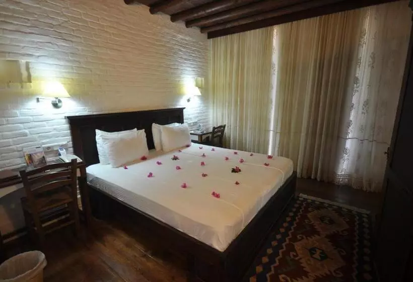 اتاق استاندارد با چشم‌انداز دریا, El Vino Hotel & Suites