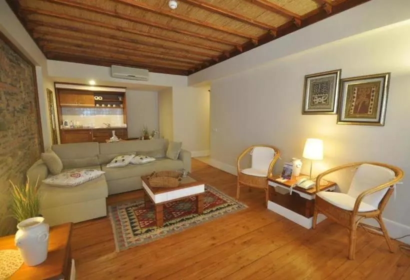 سوییت, El Vino Hotel & Suites